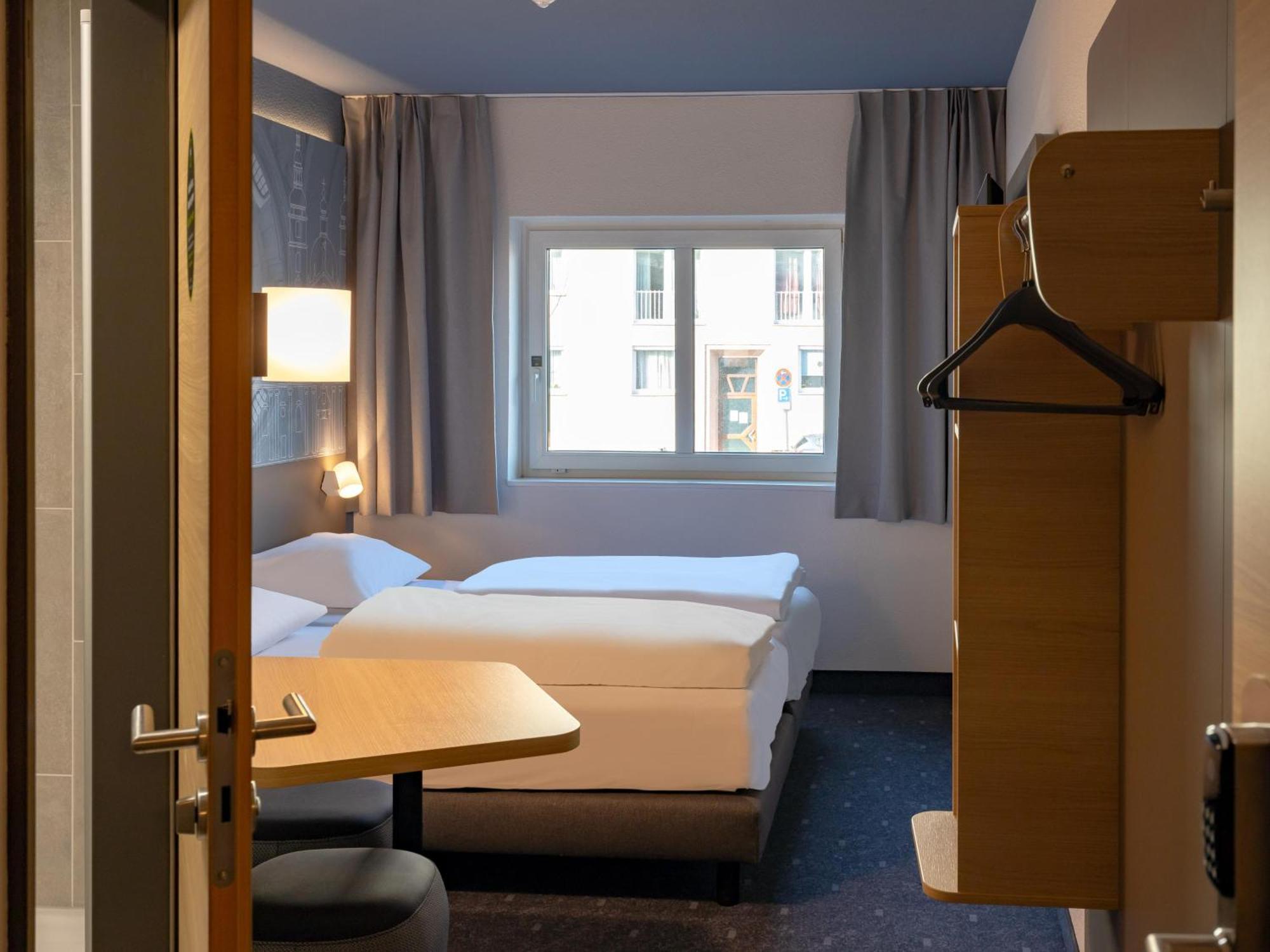B&B Hotel Fulda-Hbf Экстерьер фото
