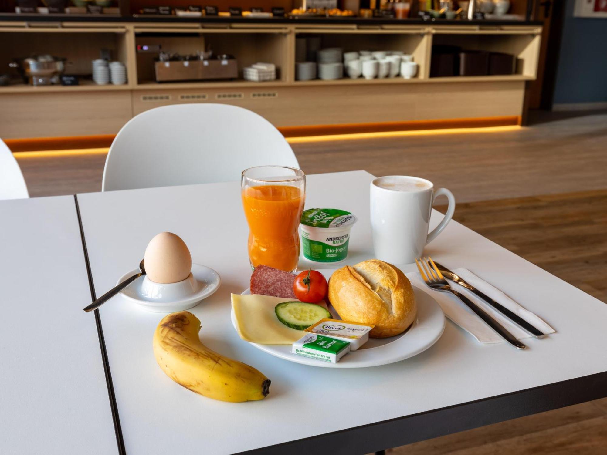 B&B Hotel Fulda-Hbf Экстерьер фото