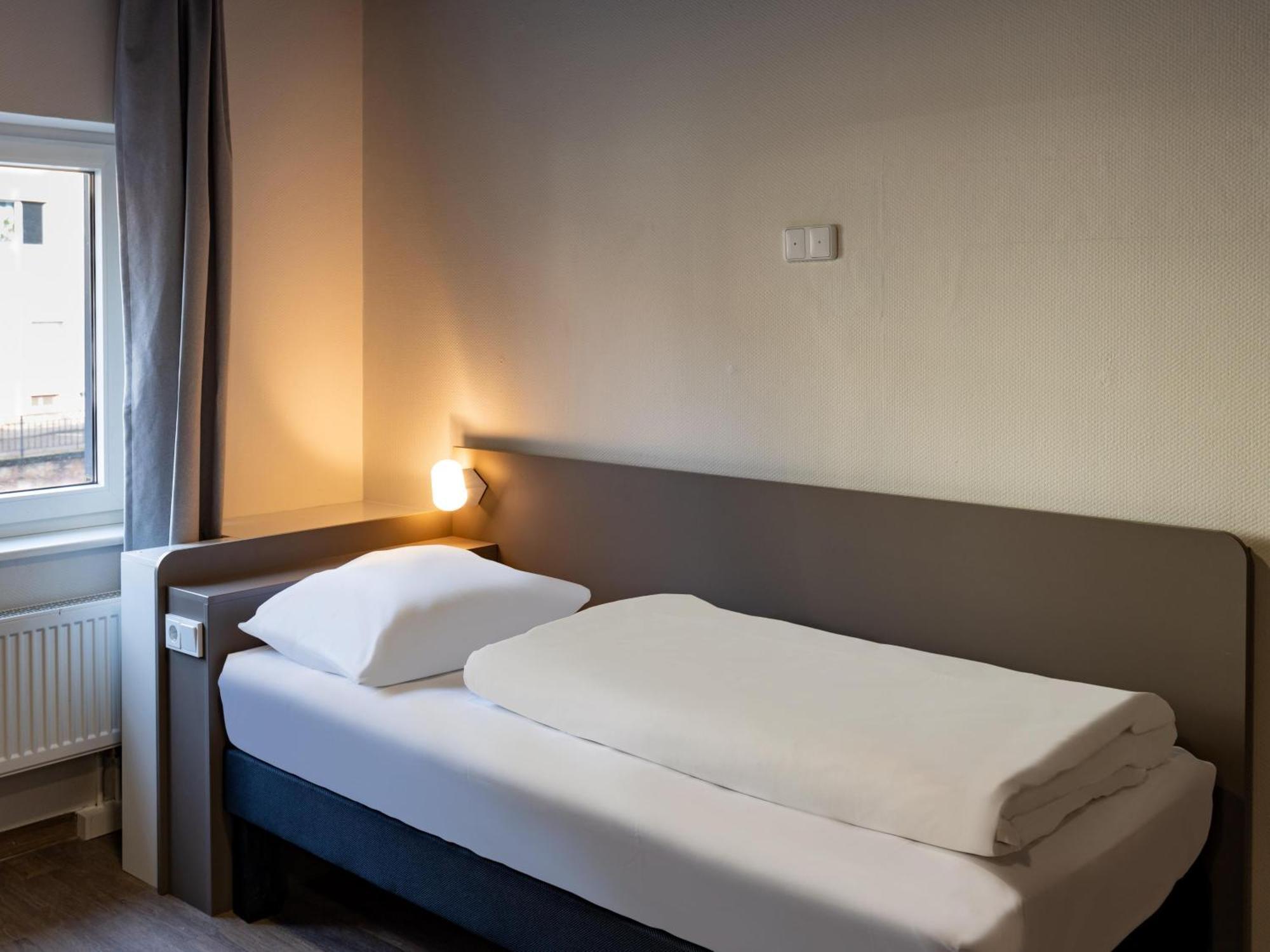 B&B Hotel Fulda-Hbf Экстерьер фото